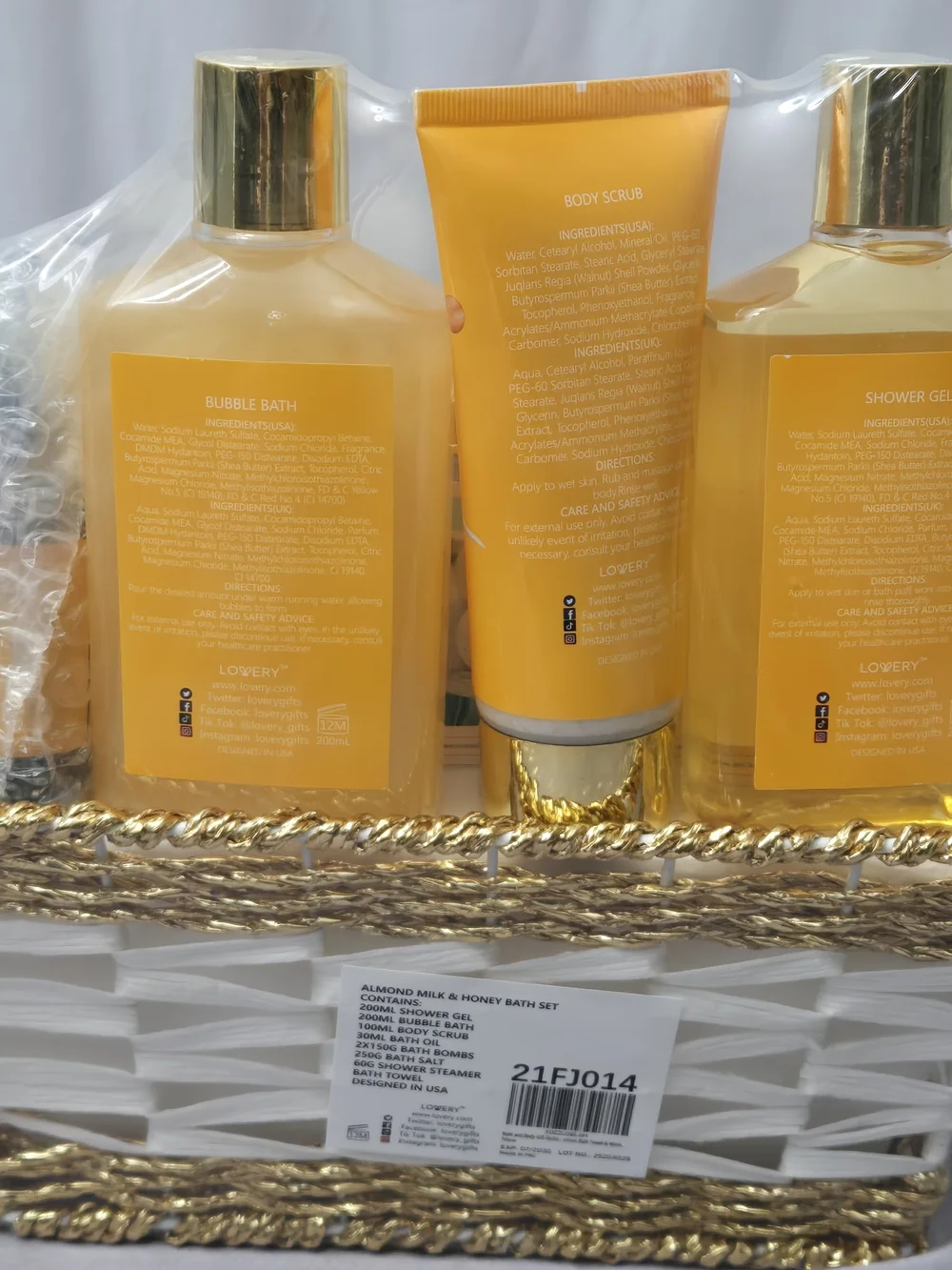 Lovery Luxe 10 Piece Almond Milk and Honey Spa Gift Basket